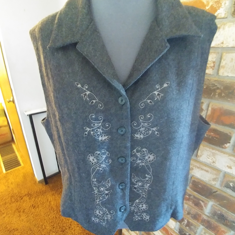 Embroidered charcoal grey wool blend vest